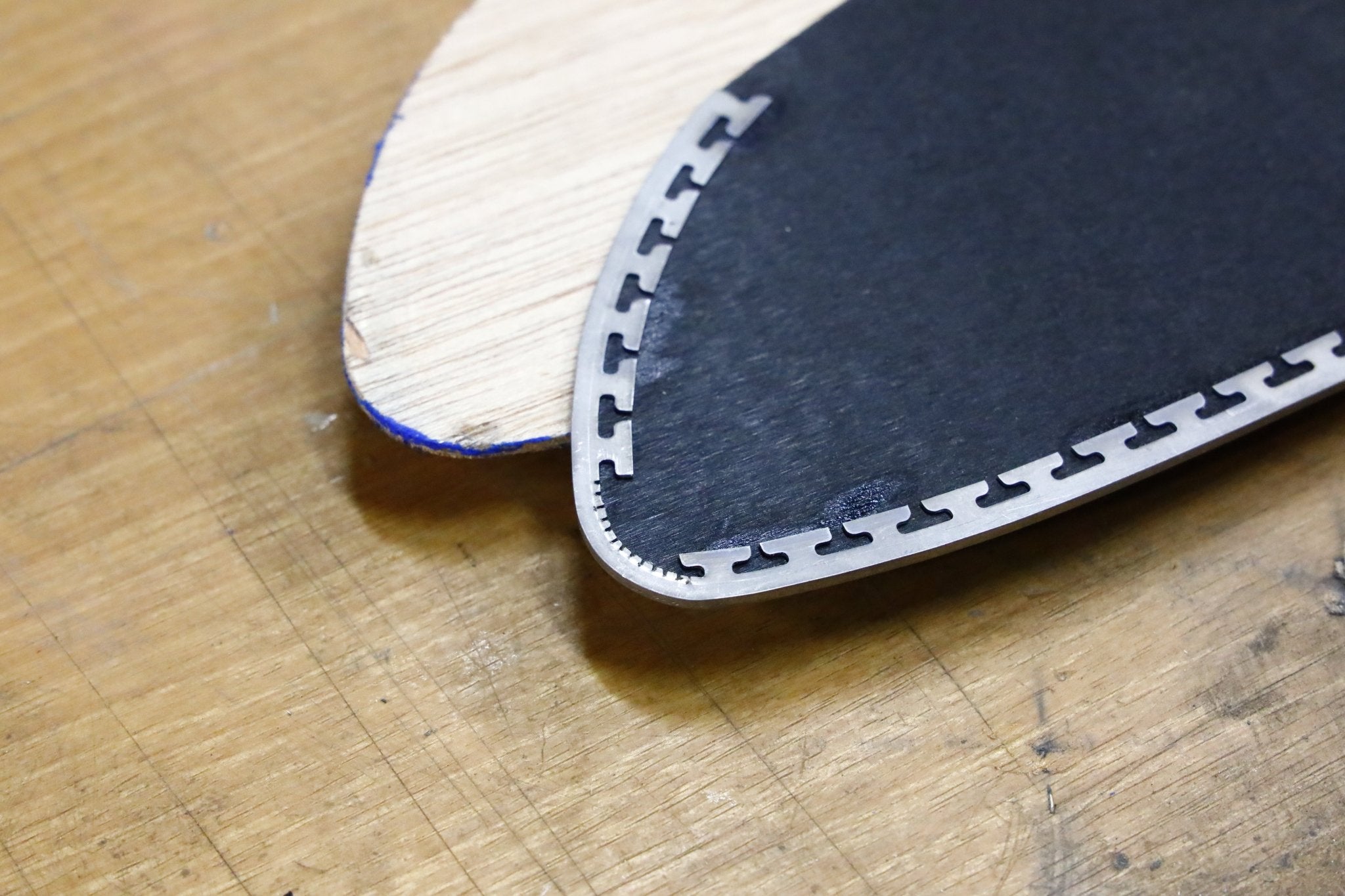 ステンレスエッジ – HT.C